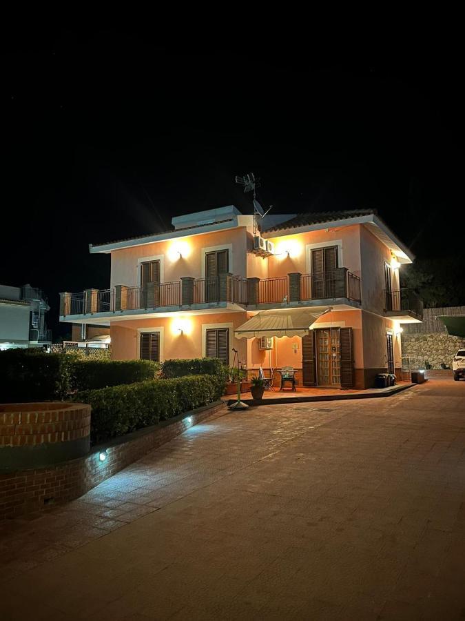 Donnapeppina Siracusa بليميرو المظهر الخارجي الصورة