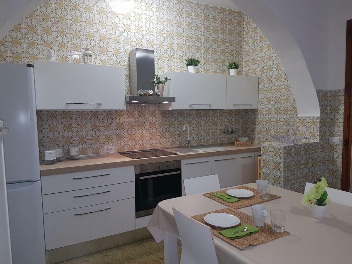 Donnapeppina Siracusa بليميرو المظهر الخارجي الصورة